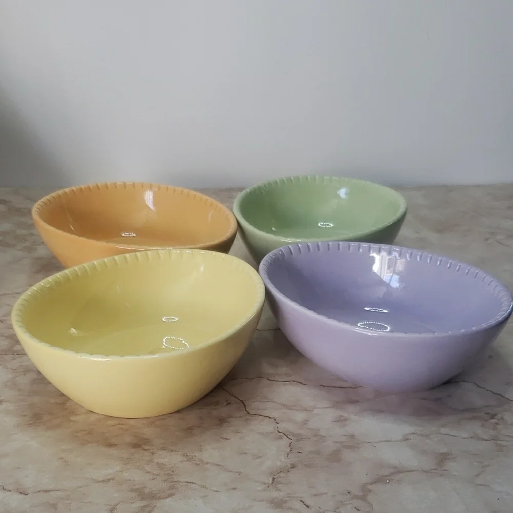 Williams Sonoma Colorful Ceramic Easter Bowl Set